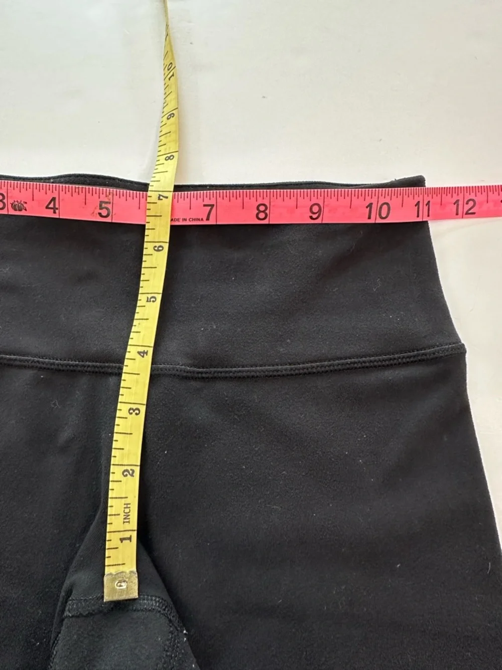 Lululemon Cropped Leggings Black Stretch Athletic Tights Women’s Size 2